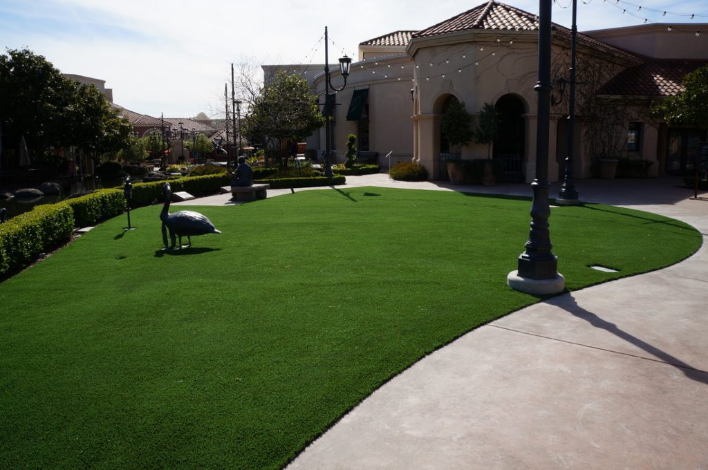 Synthetic Lawn Patio, Deck and Roof Company Vista, Best Artificial Grass Deck, Patio and Roof Prices